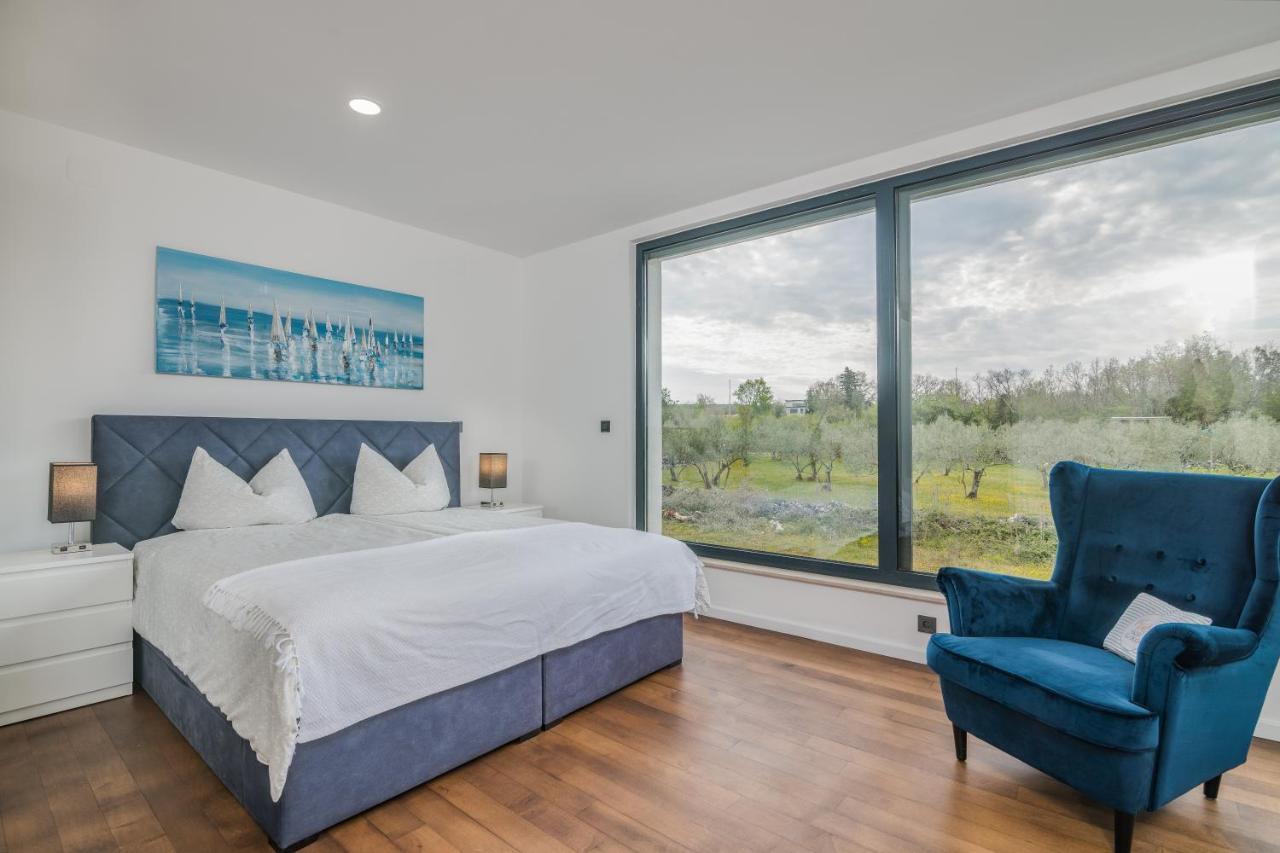 Luxury Villa Weiss - Malinska - Heated Pool - Central Floor Heating In Winter Extérieur photo